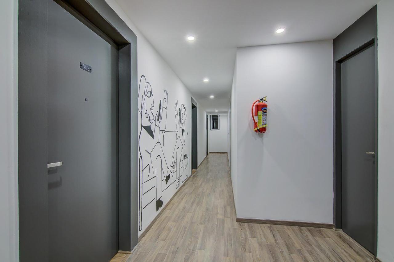 Super Townhouse Global Village Tech Park Near Kengeri Bus Terminal Metro Station Bangalore Eksteriør billede