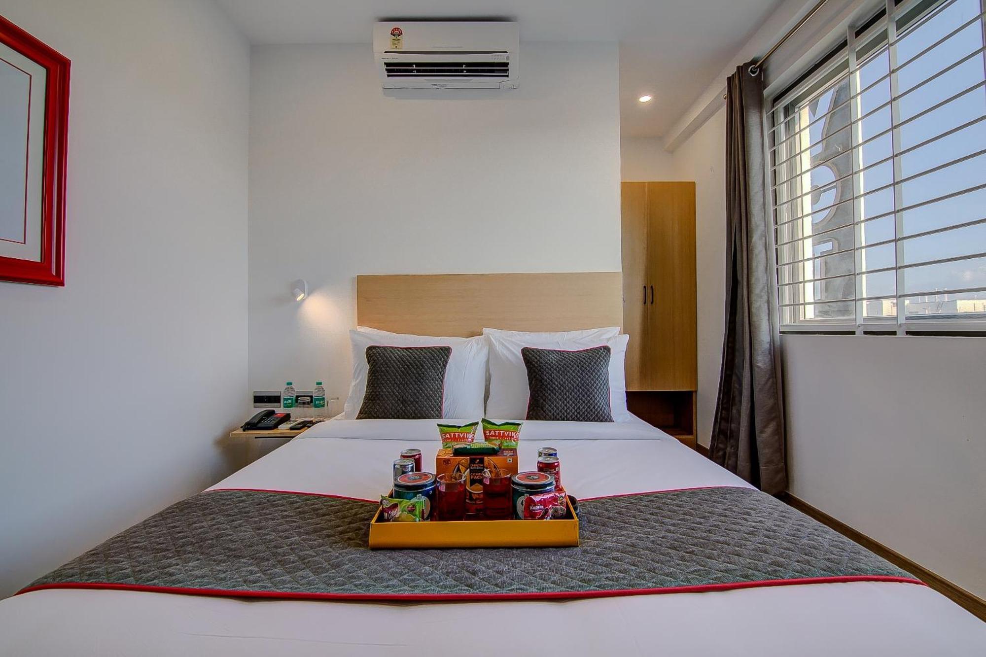 Super Townhouse Global Village Tech Park Near Kengeri Bus Terminal Metro Station Bangalore Eksteriør billede