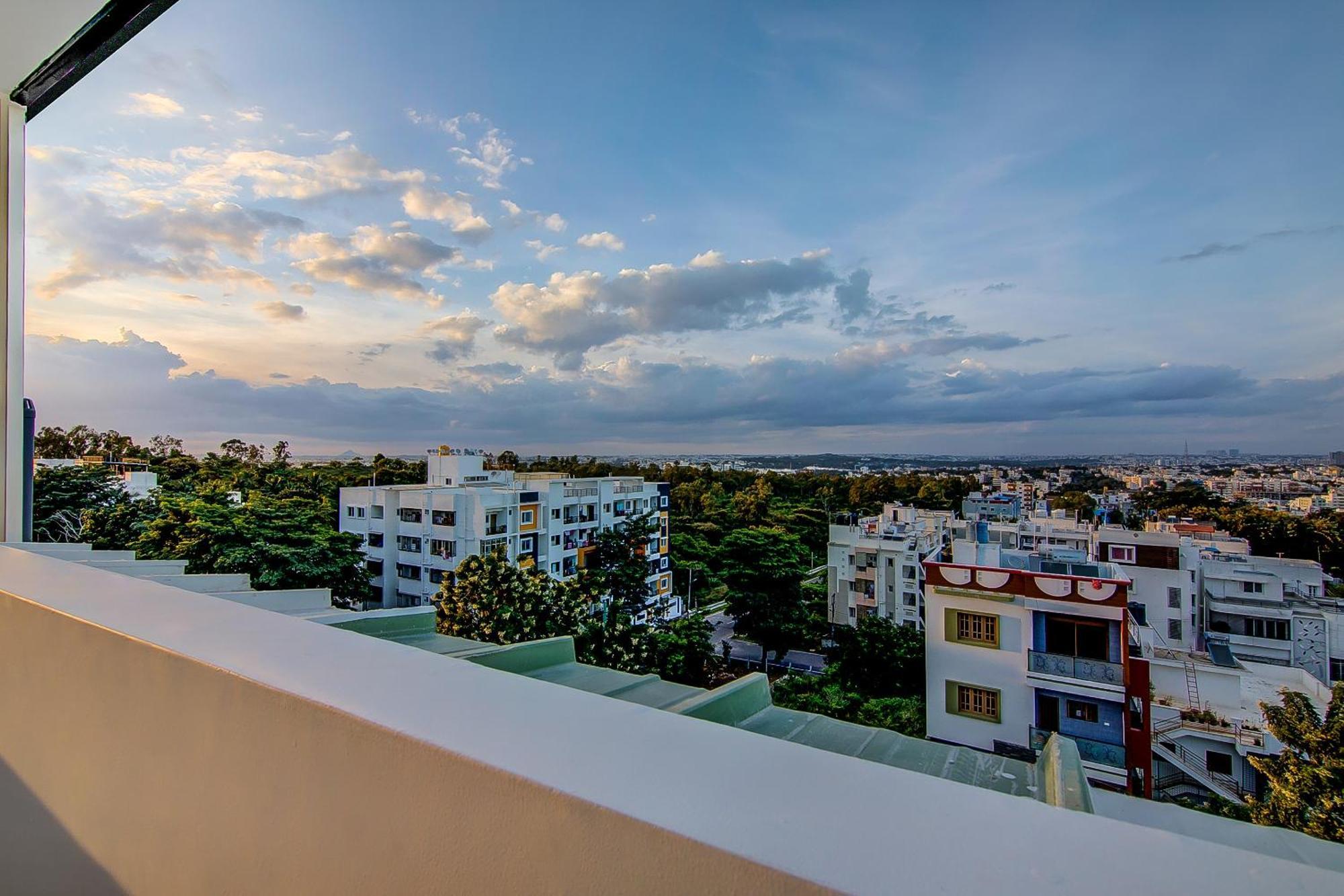 Super Townhouse Global Village Tech Park Near Kengeri Bus Terminal Metro Station Bangalore Eksteriør billede