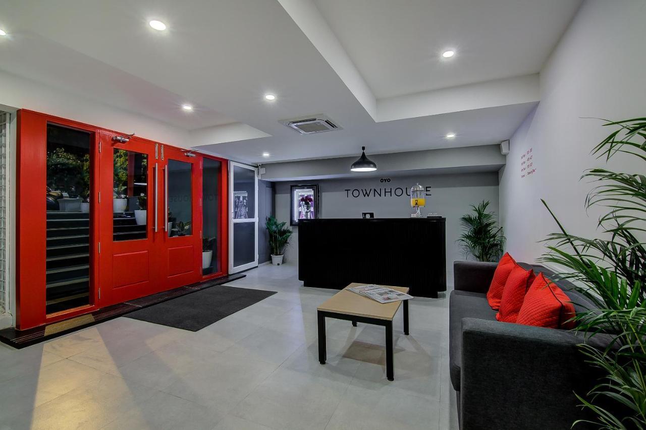 Super Townhouse Global Village Tech Park Near Kengeri Bus Terminal Metro Station Bangalore Eksteriør billede